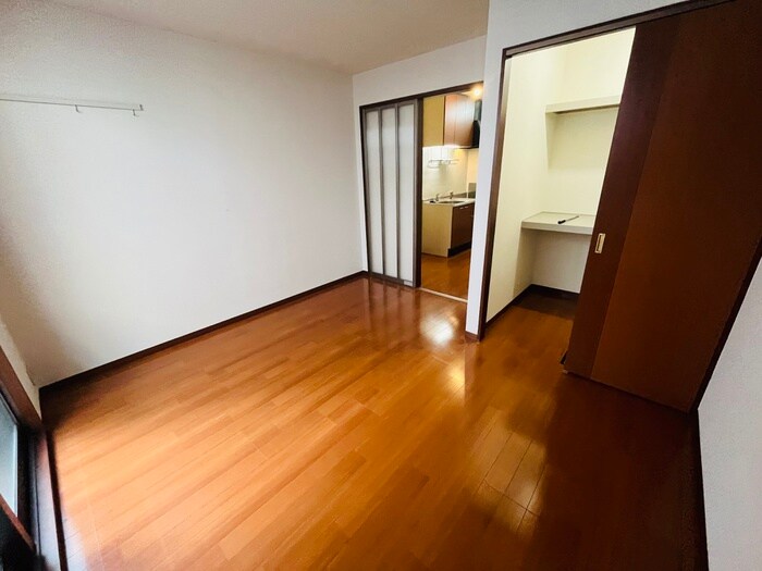 物件内観写真9　(居室)