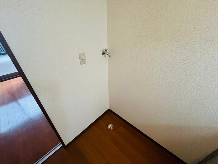 物件内観写真20　(洗濯機置場)