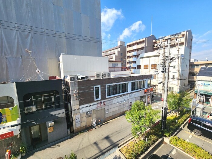 物件内観写真16　(室内からの展望)