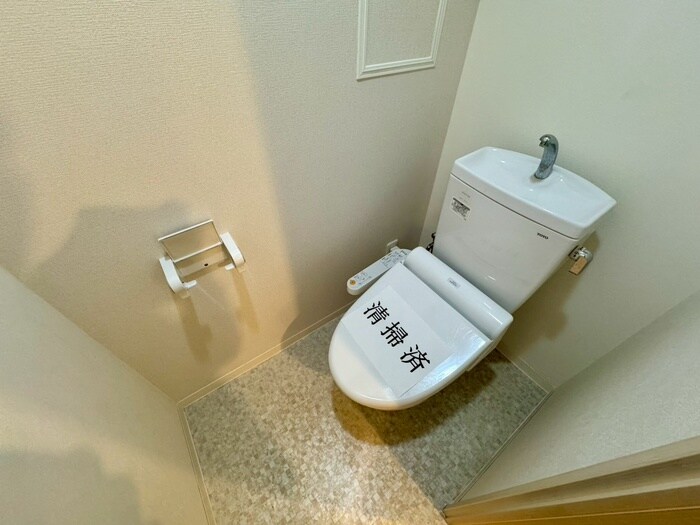 物件内観写真11　(トイレ)