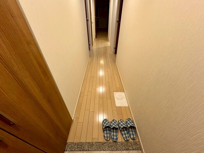 物件内観写真16　(廊下)