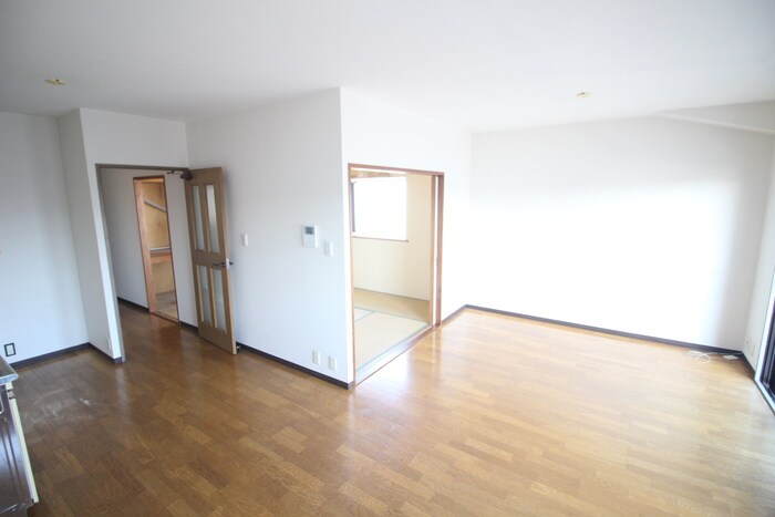 物件内観写真8　(居室)