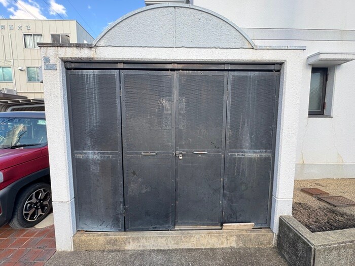 物件外観写真6　(建物設備)