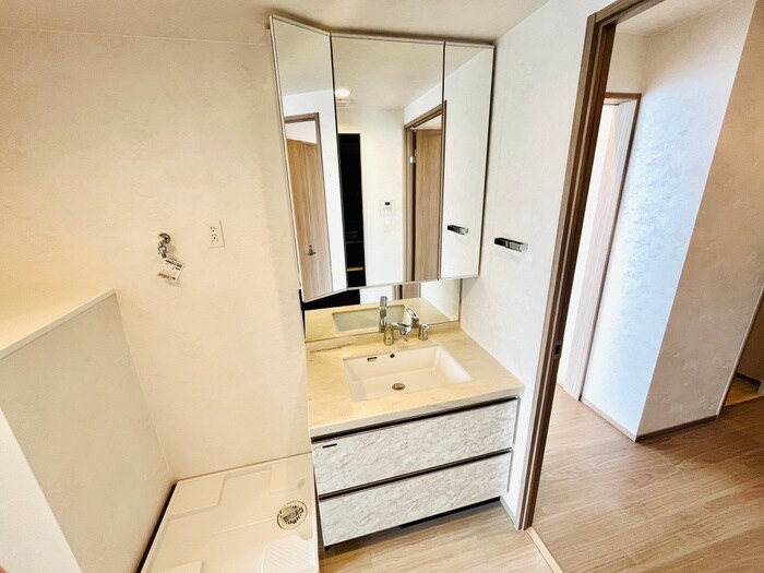 物件内観写真10　(洗面)