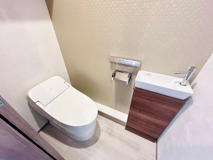 物件内観写真11　(トイレ)