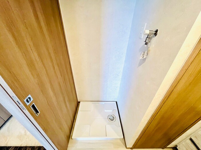 物件内観写真12　(洗濯機置場)