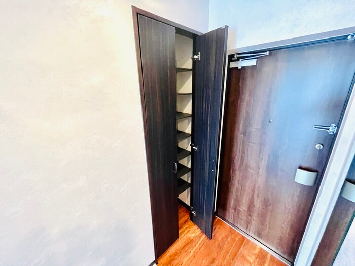 物件内観写真14　(靴箱)