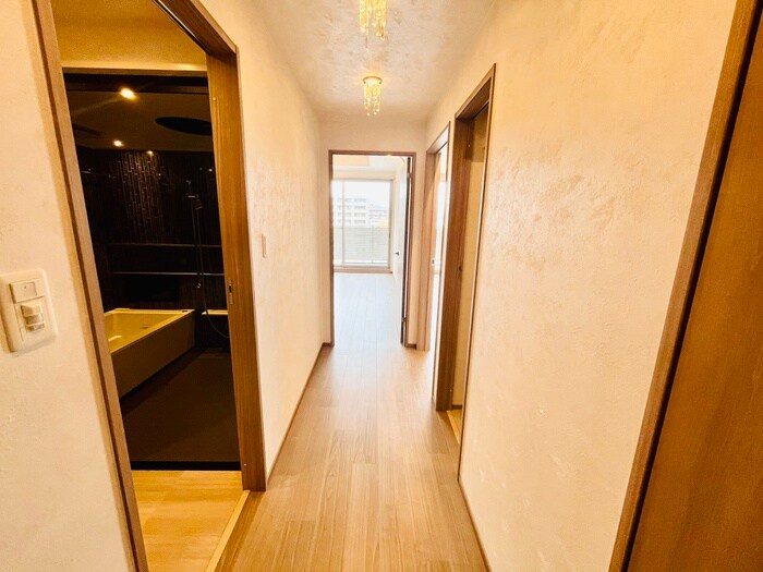 物件内観写真15　(廊下)
