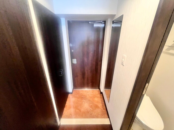 物件内観写真17　(玄関)