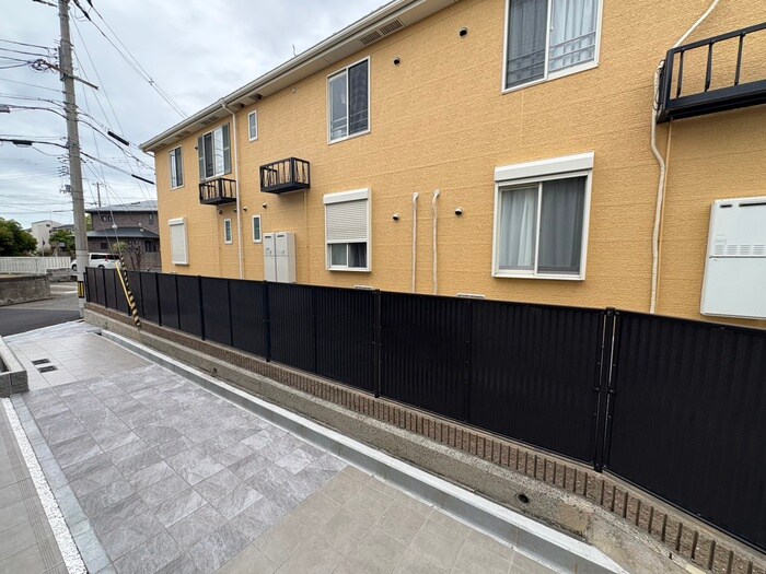 物件内観写真17　(室内からの展望)