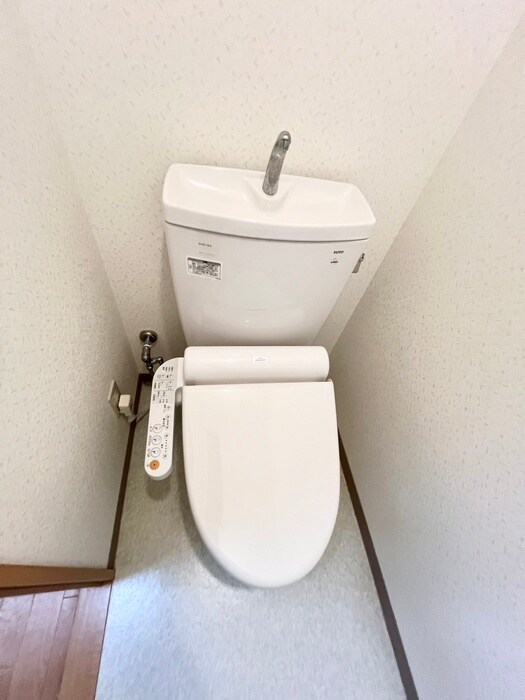 物件内観写真9　(トイレ)