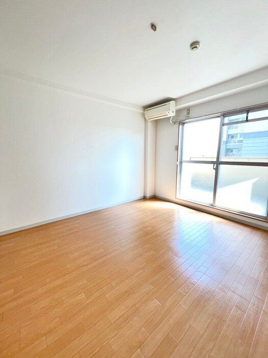 物件内観写真15　(居室)