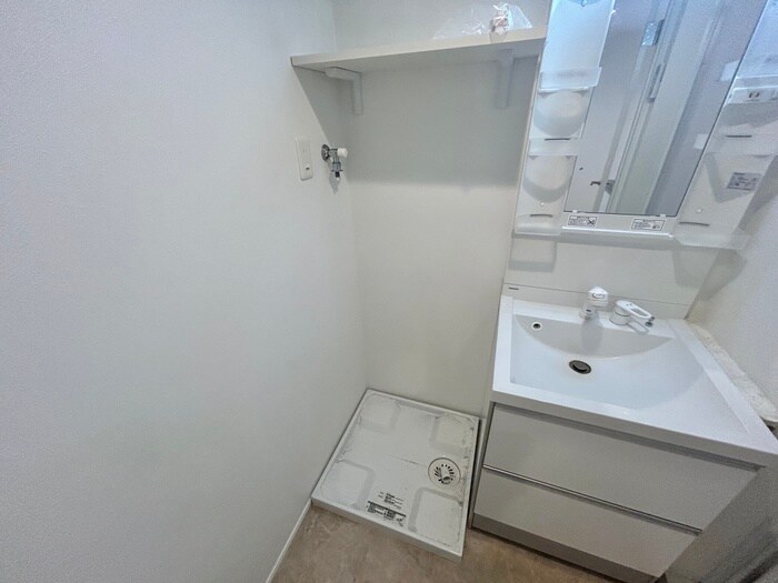 物件内観写真18　(洗濯機置場)