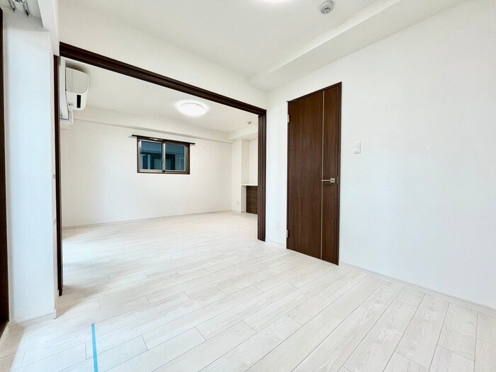 物件内観写真10　(居室)