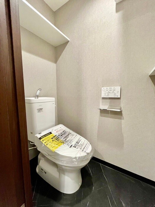 物件内観写真13　(トイレ)