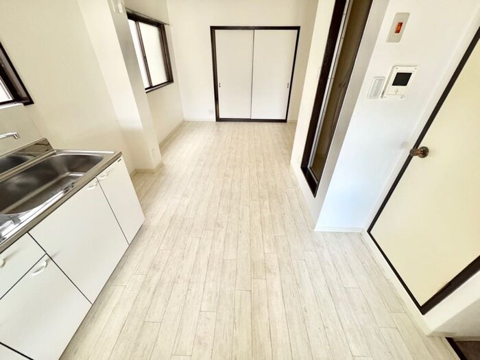 物件内観写真8　(居室)