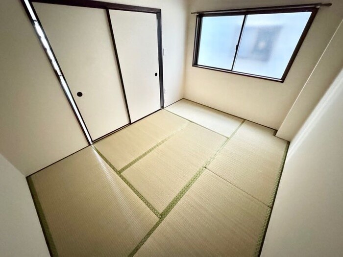 物件内観写真11　(居室)