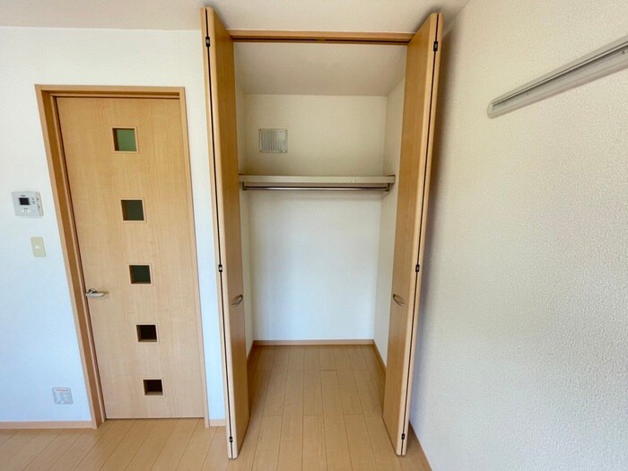 物件内観写真12　(収納)