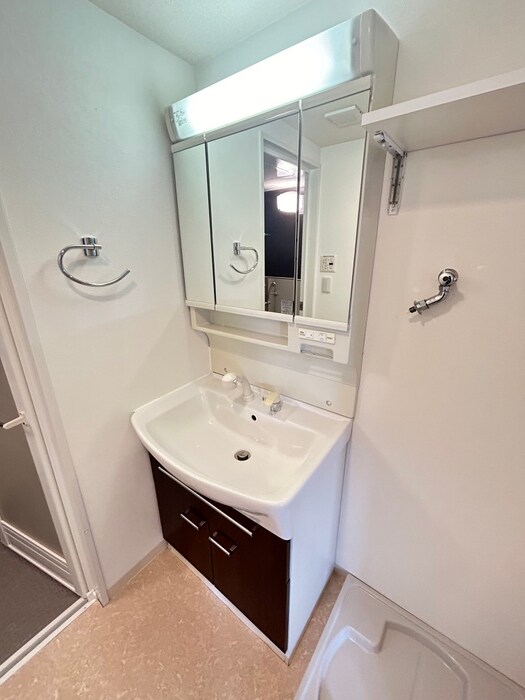 物件内観写真13　(洗面)