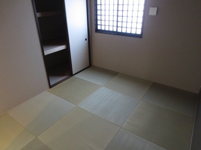 物件内観写真10　(居室)