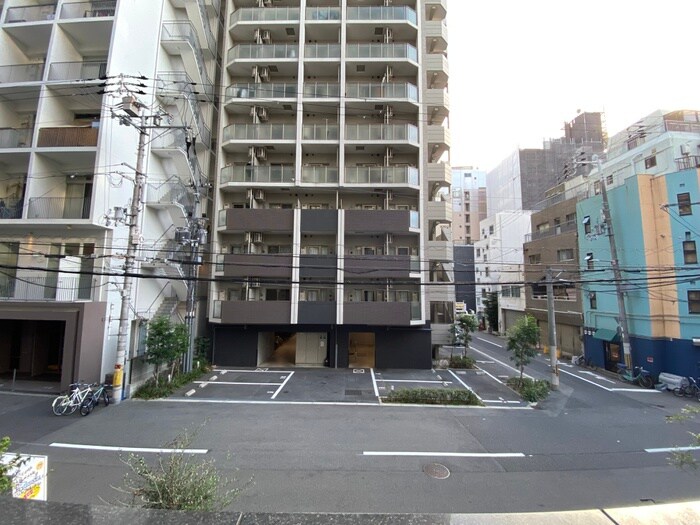 物件内観写真16　(室内からの展望)