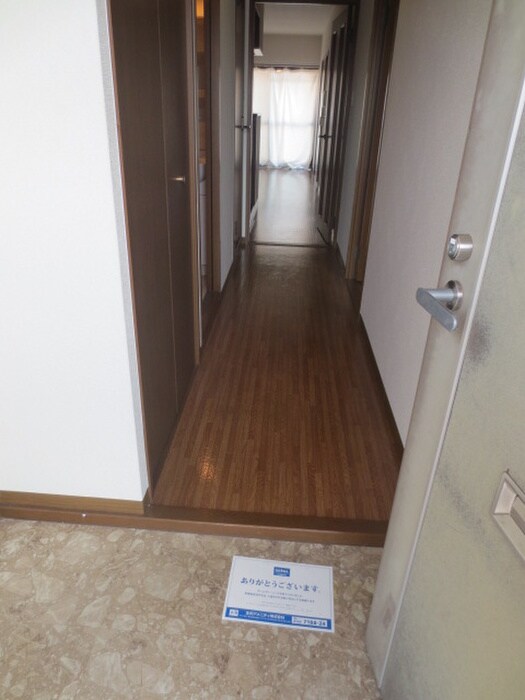 物件内観写真14　(玄関)