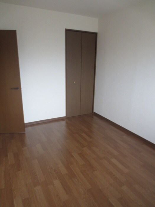 物件内観写真18　(収納)