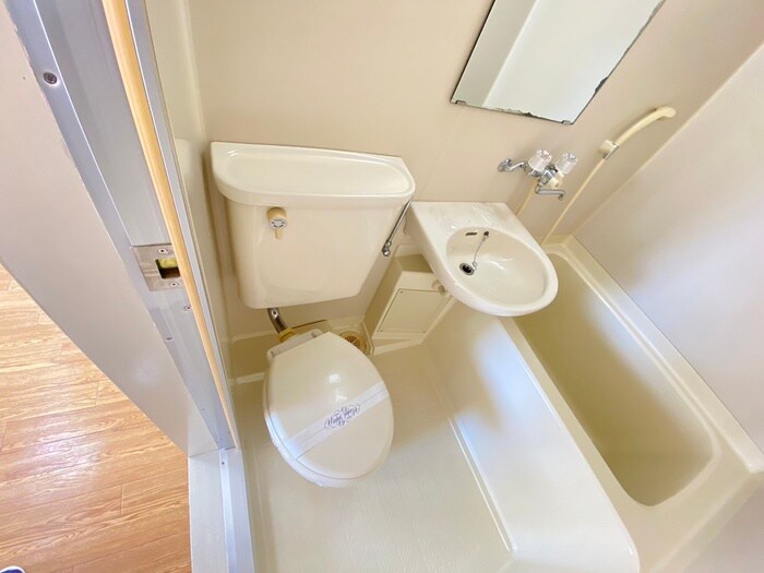 物件内観写真19　(トイレ)