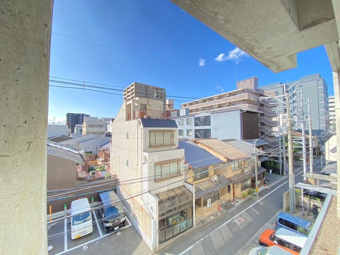 物件内観写真22　(室内からの展望)