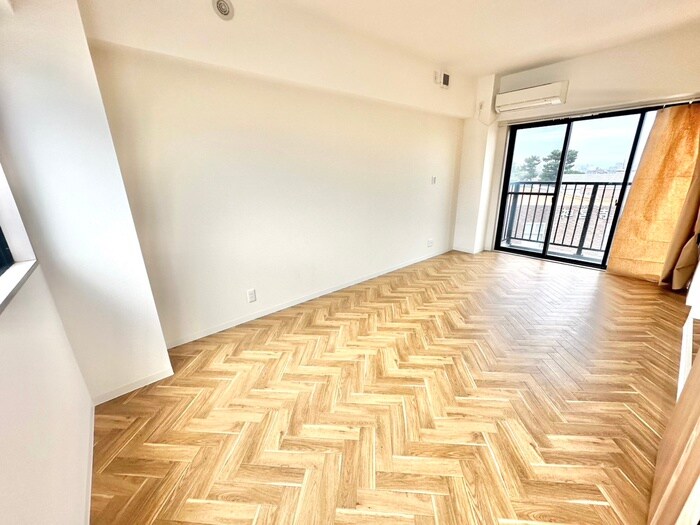 物件内観写真21　(居室)