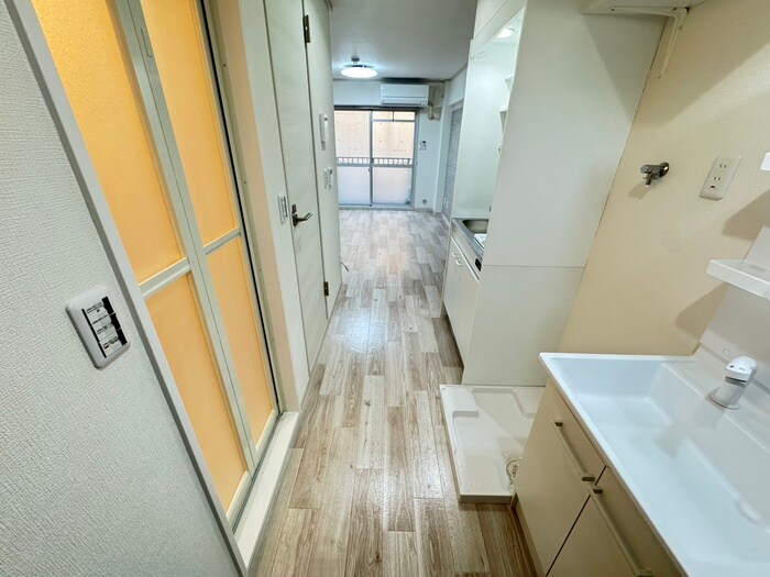 物件内観写真17　(廊下)