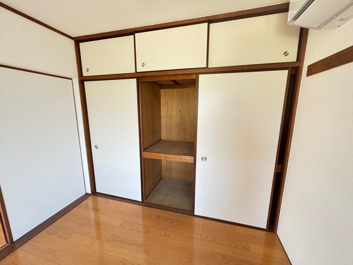 物件内観写真18　(収納)