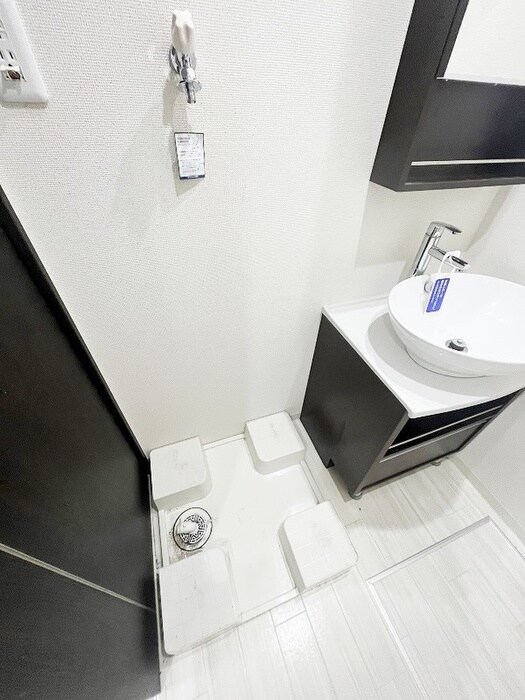 物件内観写真9　(洗濯機置場)