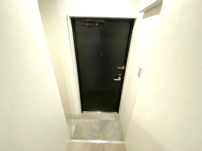 物件内観写真17　(玄関)