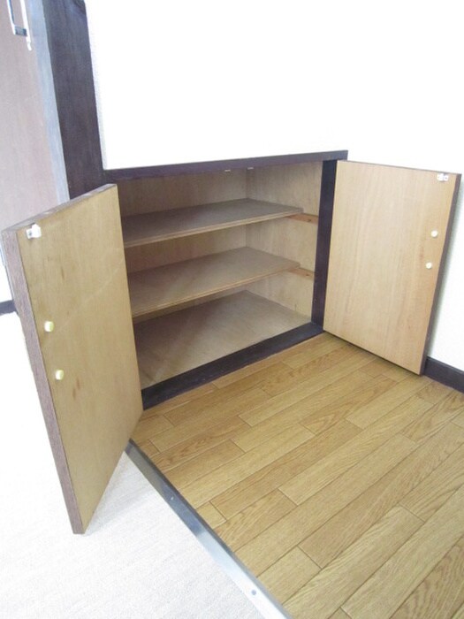 物件内観写真12　(靴箱)
