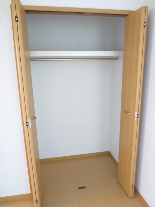 物件内観写真15　(収納)