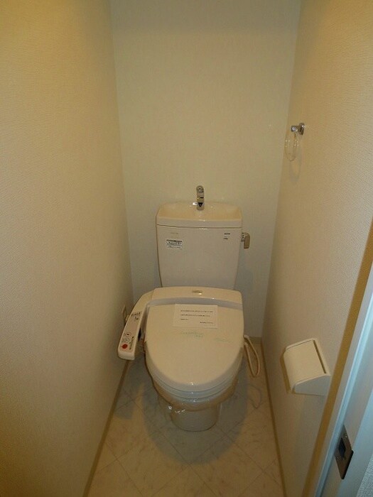 物件内観写真11　(トイレ)