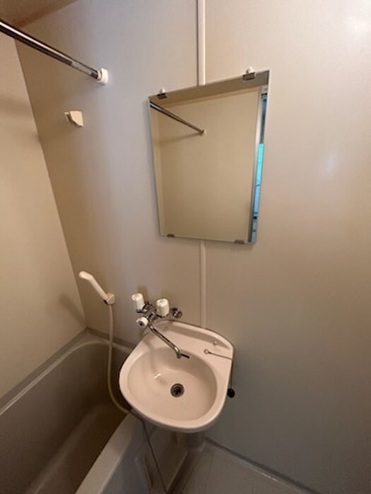 物件内観写真12　(洗面)