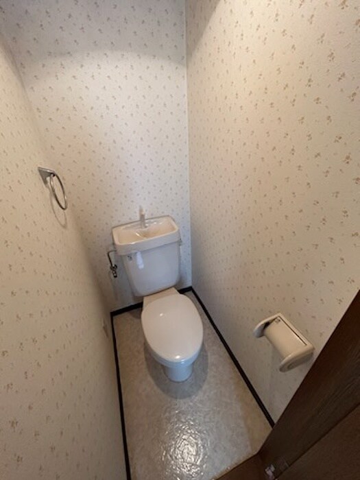 物件内観写真13　(トイレ)