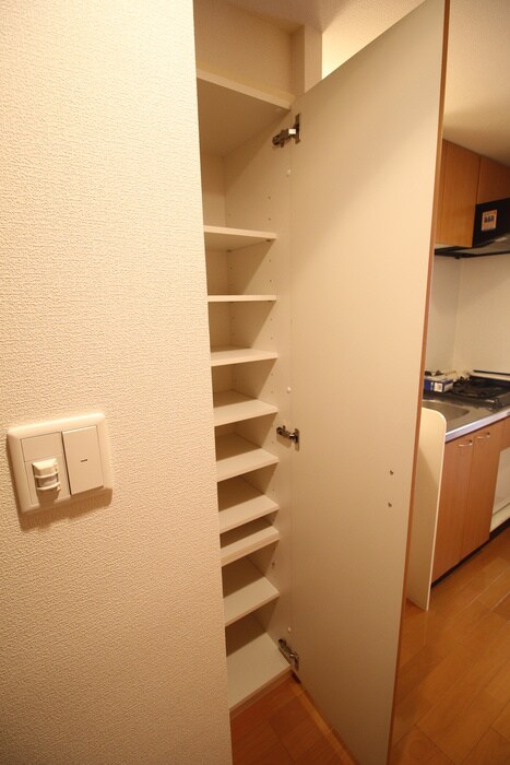 物件内観写真14　(靴箱)