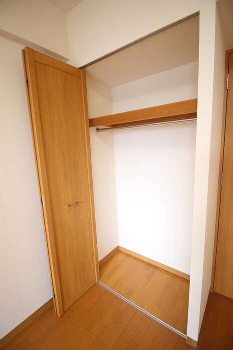 物件内観写真16　(収納)