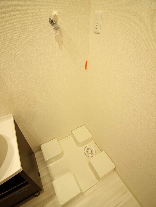 物件内観写真11　(洗濯機置場)