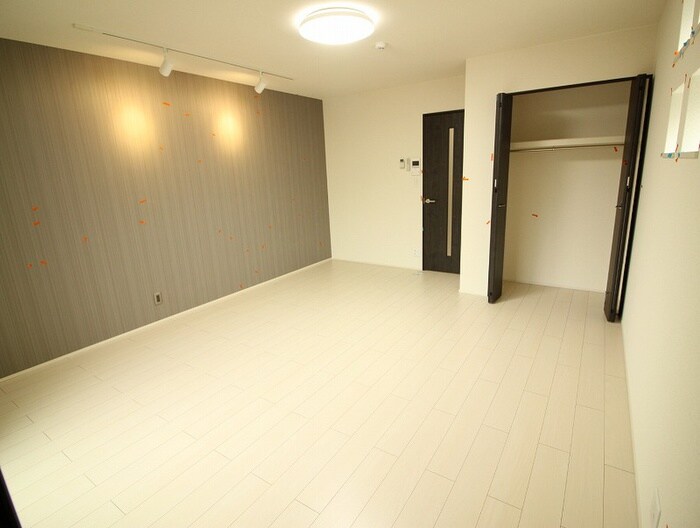 物件内観写真15　(居室)
