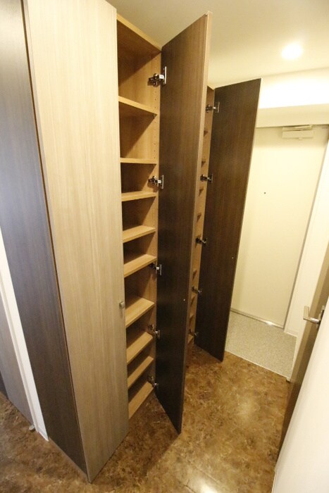 物件内観写真9　(靴箱)