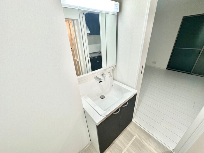 物件内観写真9　(洗面)