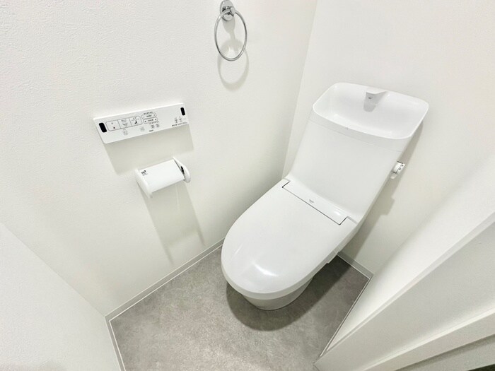 物件内観写真11　(トイレ)