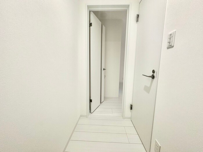 物件内観写真18　(廊下)