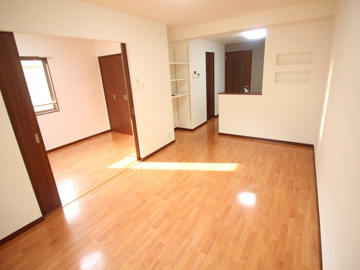 物件内観写真8　(居室)