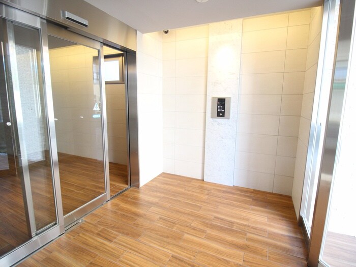 物件外観写真6　(建物設備)