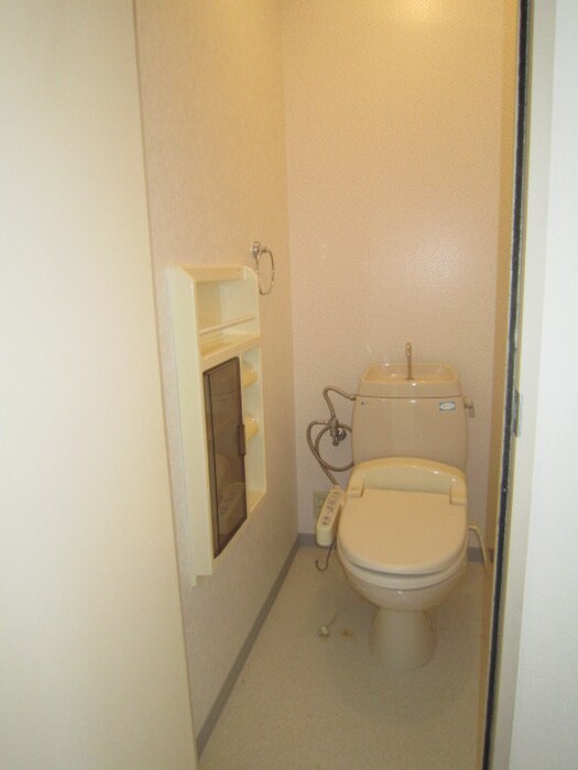 物件内観写真5　(トイレ)